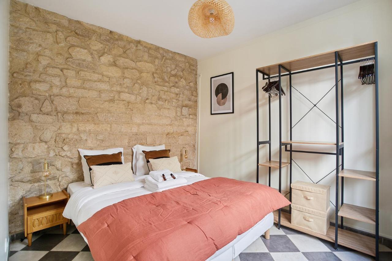Apartment Center Of Paris By Studio Prestige Екстериор снимка